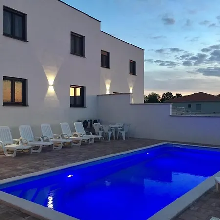 Apartment With Swimming Pool Murine, - 27509