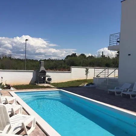 With Swimming Pool Murine, - 27509 Apartament