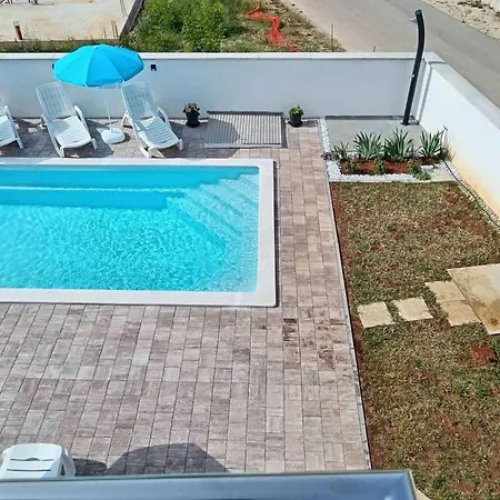 Apartament With Swimming Pool Murine, - 27509