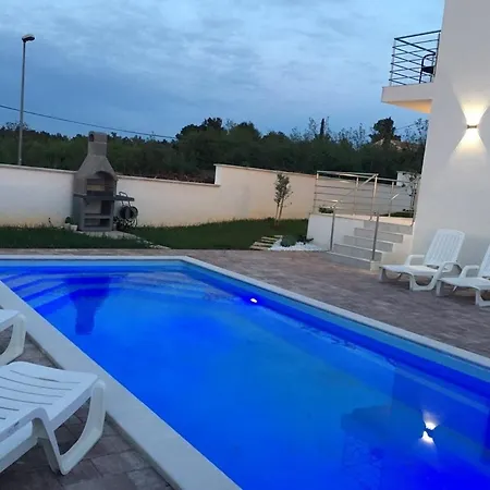 With Swimming Pool Murine, - 27509 Apartment *