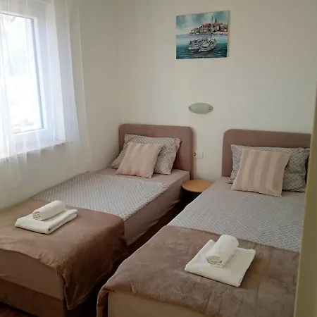 With Swimming Pool Murine, - 27509 * Umag