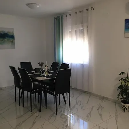 With Swimming Pool Murine, - 27509 Apartament